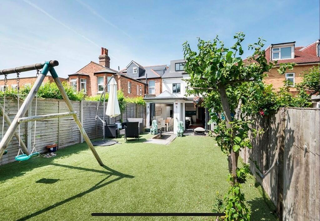 Birkbeck Road, Mill Hill